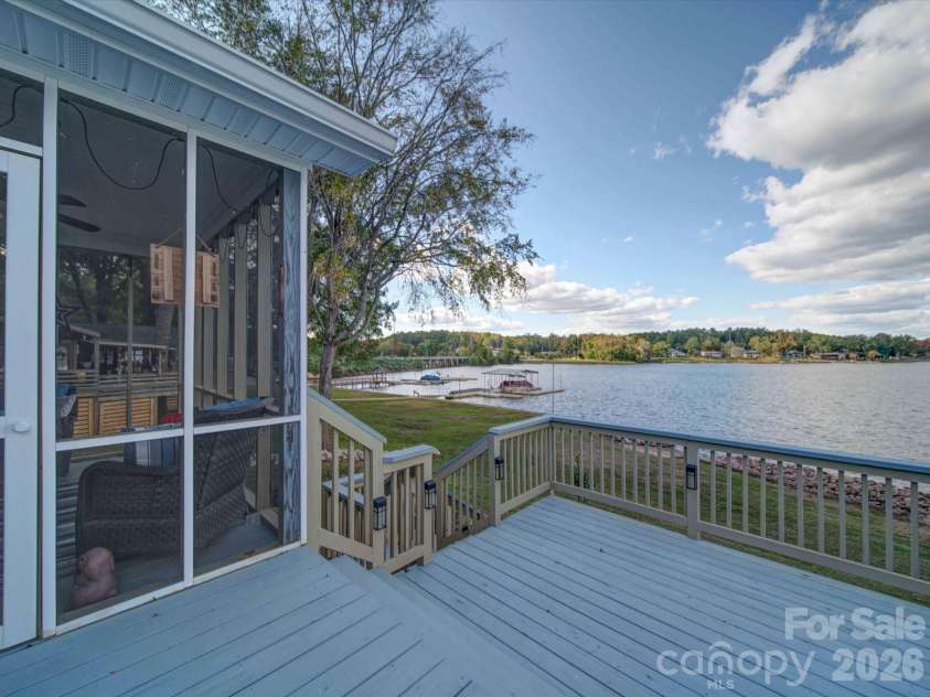 22 Garden Spot Lane, Camden, SC 29020.  MLS# CAR4193307, YatesRealty ID 5116. 
