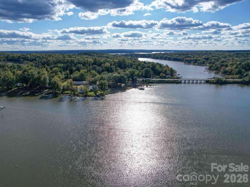 22 Garden Spot Lane, Camden, SC 29020.  MLS# CAR4193307, YatesRealty ID 5116. 