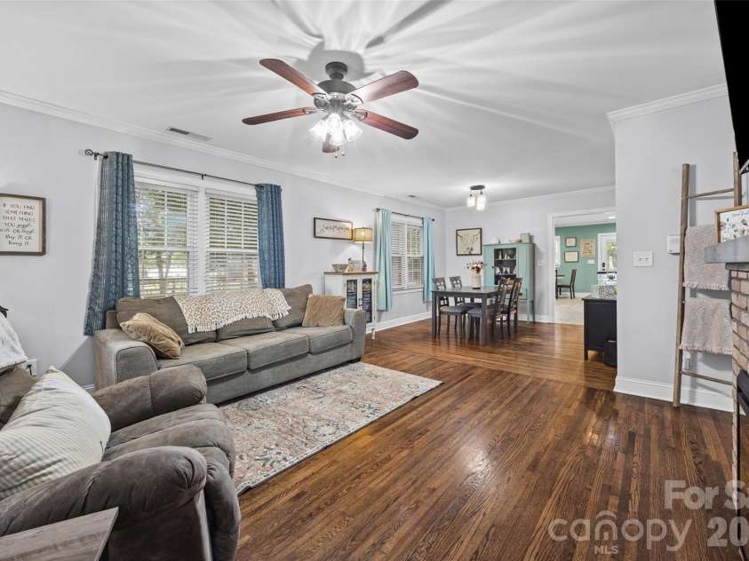 5517 Highway 218 Highway, Monroe, NC 28110.  MLS# CAR4425006, YatesRealty ID 51160. Living Room