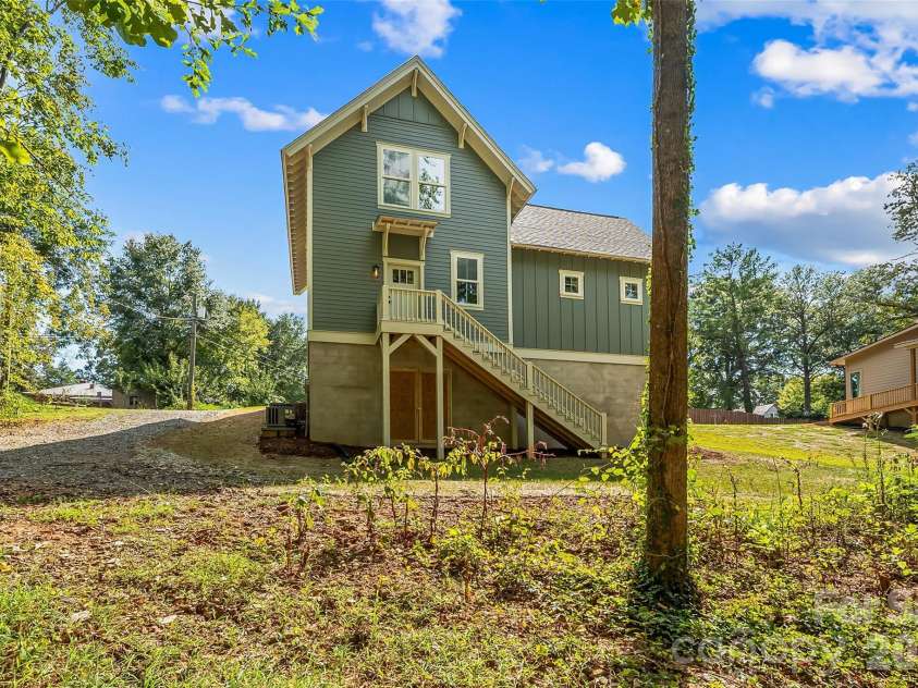 114 Walker Street, Morganton, NC 28655.  MLS# CAR4425265, YatesRealty ID 51162. 