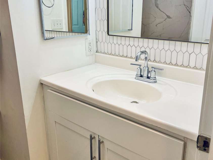 423 8th Street, Charlotte, NC 28202.  MLS# CAR4425095, YatesRealty ID 51164. 