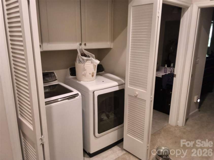 1205 May Apple Drive, Matthews, NC 28104.  MLS# CAR4425216, YatesRealty ID 51165. Laundry