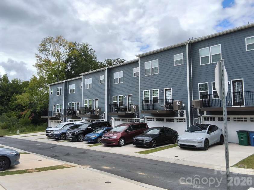 1205 May Apple Drive, Matthews, NC 28104.  MLS# CAR4425216, YatesRealty ID 51165. Rear right