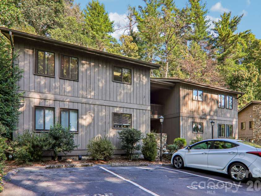 53 Lake Drive, Laurel Park, NC 28739.  MLS# CAR4425310, YatesRealty ID 51166. 
