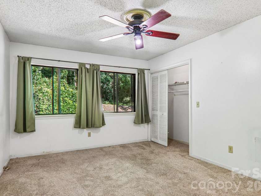 53 Lake Drive, Laurel Park, NC 28739.  MLS# CAR4425310, YatesRealty ID 51166. 