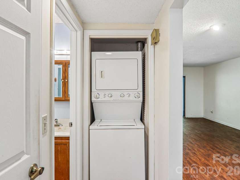 53 Lake Drive, Laurel Park, NC 28739.  MLS# CAR4425310, YatesRealty ID 51166. 