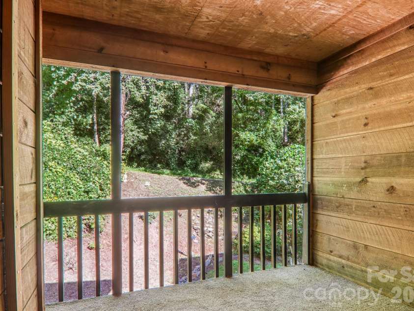 53 Lake Drive, Laurel Park, NC 28739.  MLS# CAR4425310, YatesRealty ID 51166. 