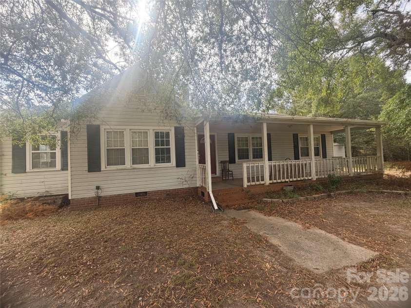 171 Fox Run Road, Lancaster, SC 29720.  MLS# CAR4424609, YatesRealty ID 51168. 