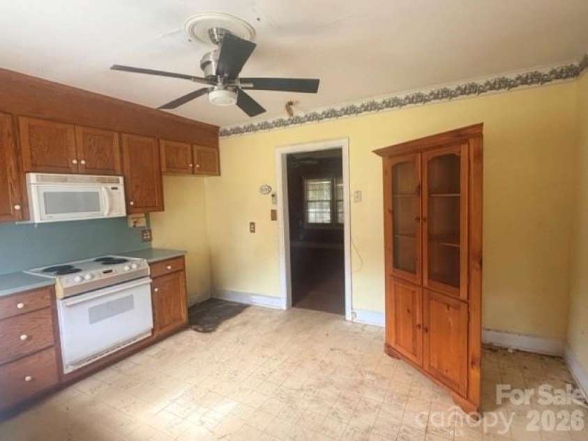 171 Fox Run Road, Lancaster, SC 29720.  MLS# CAR4424609, YatesRealty ID 51168. 
