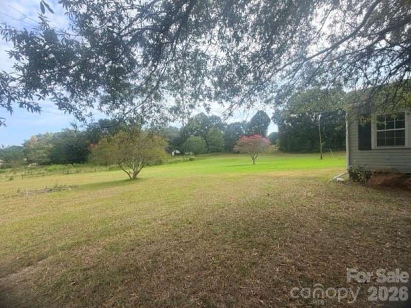 171 Fox Run Road, Lancaster, SC 29720.  MLS# CAR4424609, YatesRealty ID 51168. 