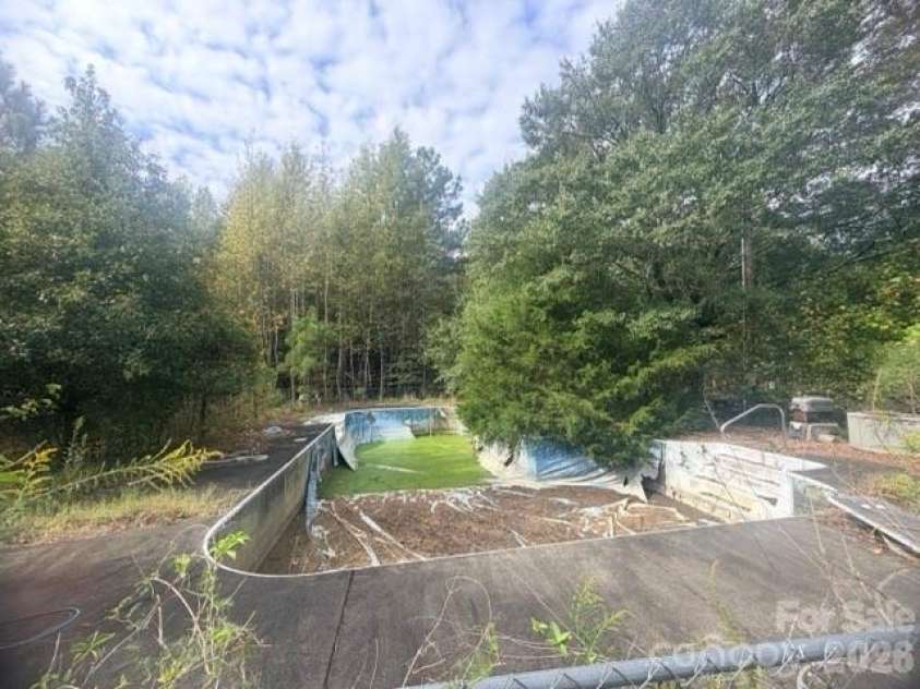 171 Fox Run Road, Lancaster, SC 29720.  MLS# CAR4424609, YatesRealty ID 51168. 