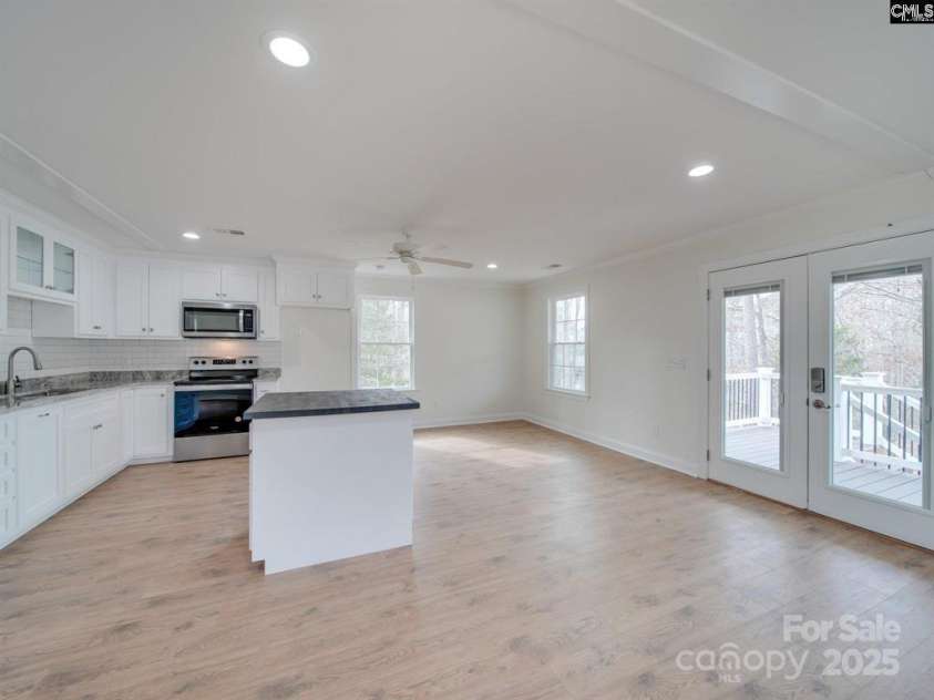 2002 Lystra Road, Camden, SC 29020.  MLS# CAR4288801, YatesRealty ID 5117. 