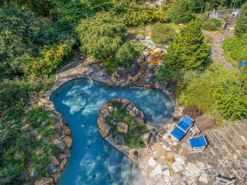 447 Washington Street, Rutherfordton, NC 28139.  MLS# CAR4245756, YatesRealty ID 5117. 