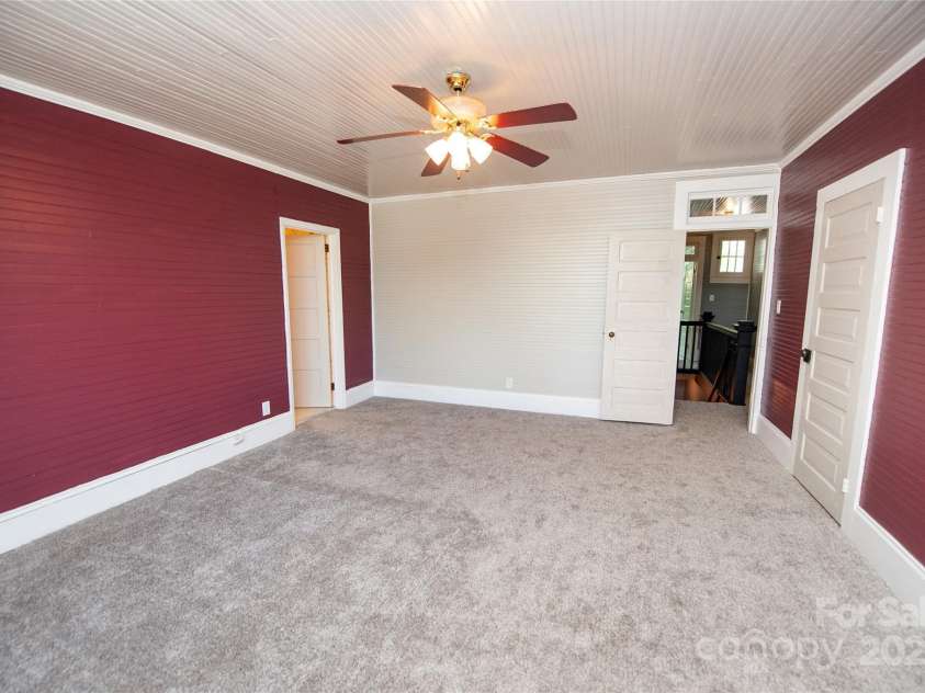 447 Washington Street, Rutherfordton, NC 28139.  MLS# CAR4245756, YatesRealty ID 5117. 