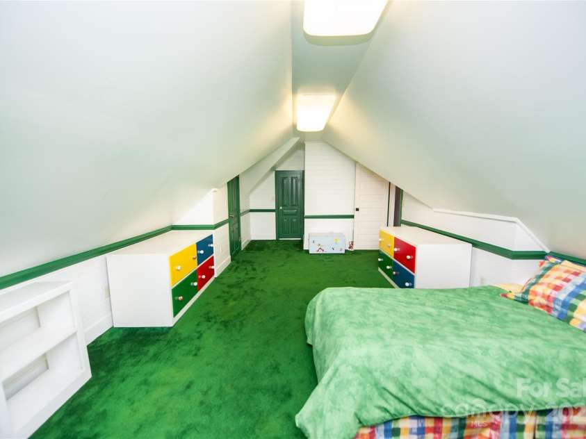 447 Washington Street, Rutherfordton, NC 28139.  MLS# CAR4245756, YatesRealty ID 5117. 