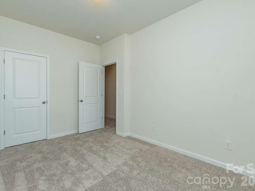 6116 Jasmine Branch Road, Charlotte, NC 28216.  MLS# CAR4425461, YatesRealty ID 51171. Third Bedroom