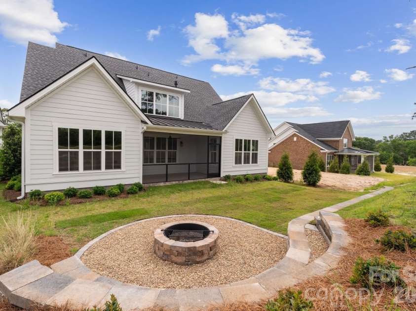 2025 Fairway View, Blythewood, SC 29016.  MLS# CAR4424945, YatesRealty ID 51172. 