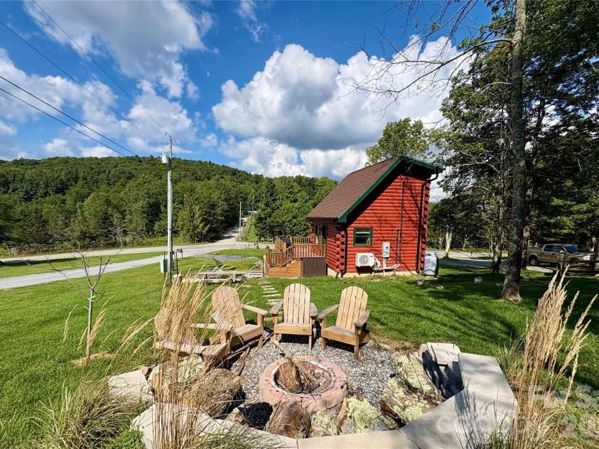 111 Almost Heaven None, Boone, NC 28607.  MLS# CAR4425508, YatesRealty ID 51176. 
