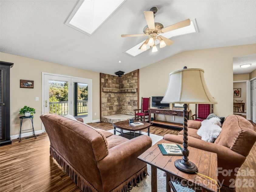 202 Morgan Drive, Penrose, NC 28766.  MLS# CAR4422581, YatesRealty ID 51178. 