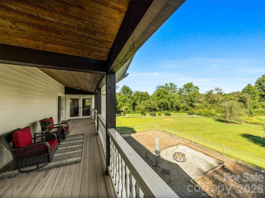 202 Morgan Drive, Penrose, NC 28766.  MLS# CAR4422581, YatesRealty ID 51178. 