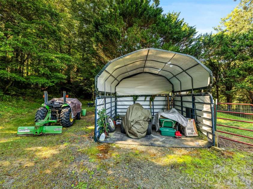 202 Morgan Drive, Penrose, NC 28766.  MLS# CAR4422581, YatesRealty ID 51178. 