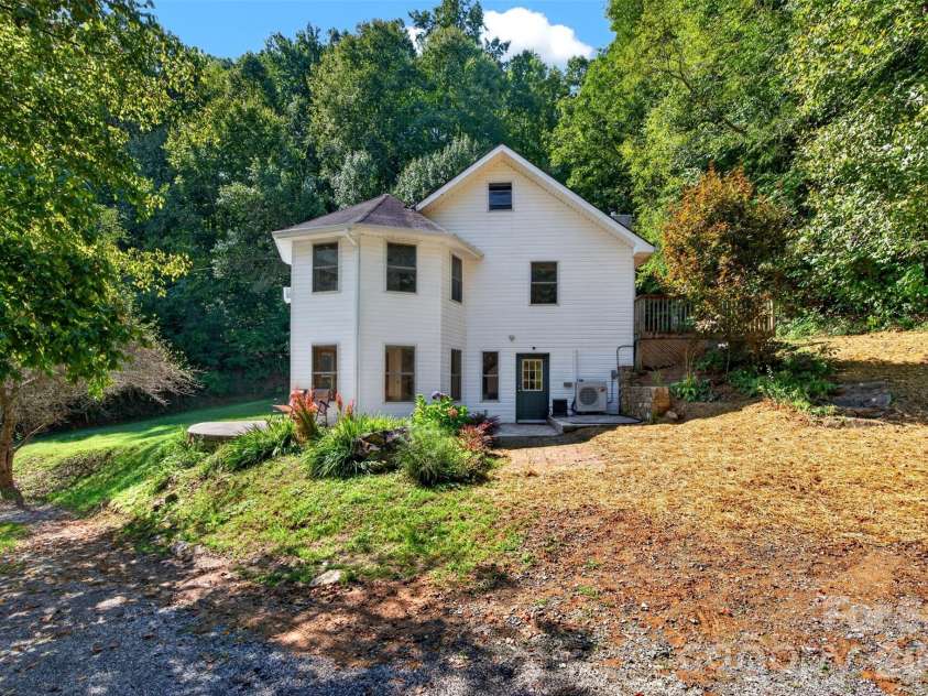 267 Morning Glory Lane, Marshall, NC 28753.  MLS# CAR4424743, YatesRealty ID 51179. 