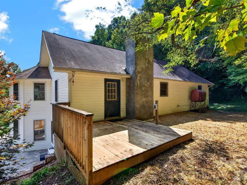 267 Morning Glory Lane, Marshall, NC 28753.  MLS# CAR4424743, YatesRealty ID 51179. 