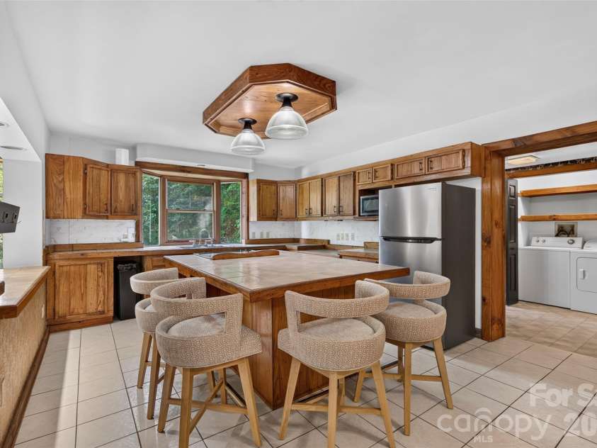 267 Morning Glory Lane, Marshall, NC 28753.  MLS# CAR4424743, YatesRealty ID 51179. 