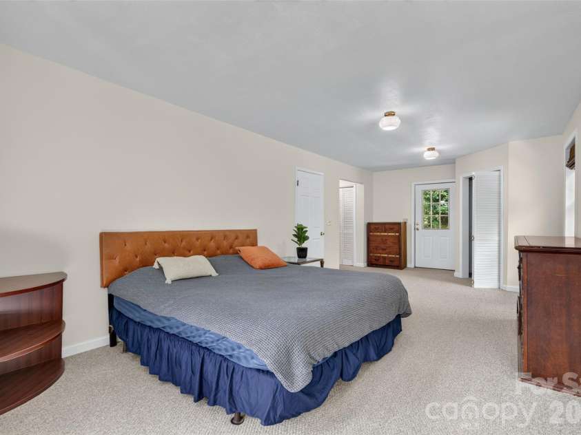 267 Morning Glory Lane, Marshall, NC 28753.  MLS# CAR4424743, YatesRealty ID 51179. 