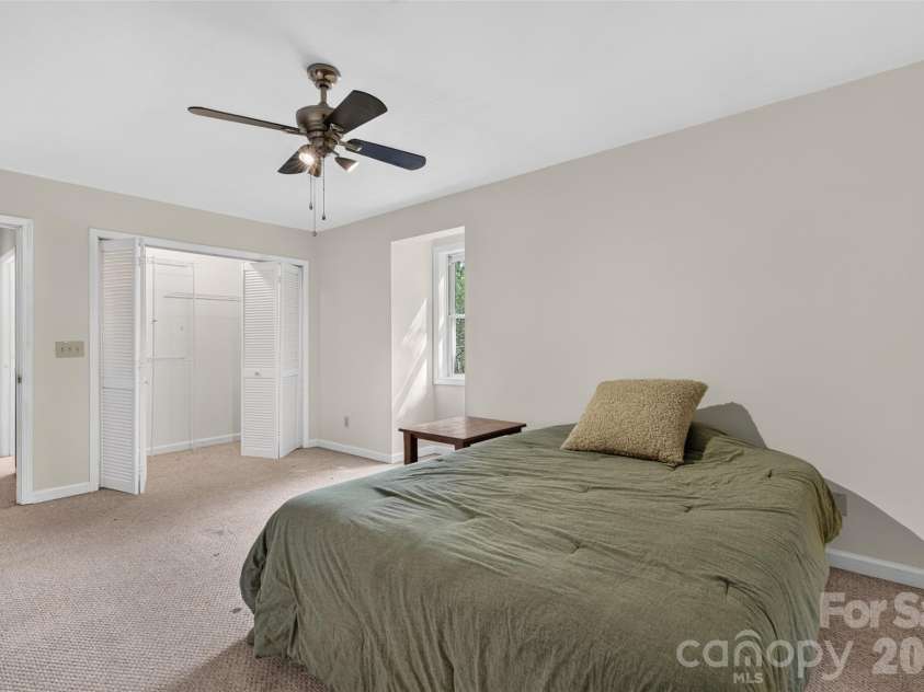 267 Morning Glory Lane, Marshall, NC 28753.  MLS# CAR4424743, YatesRealty ID 51179. 