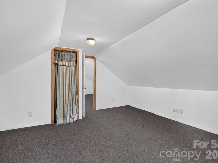 267 Morning Glory Lane, Marshall, NC 28753.  MLS# CAR4424743, YatesRealty ID 51179. 