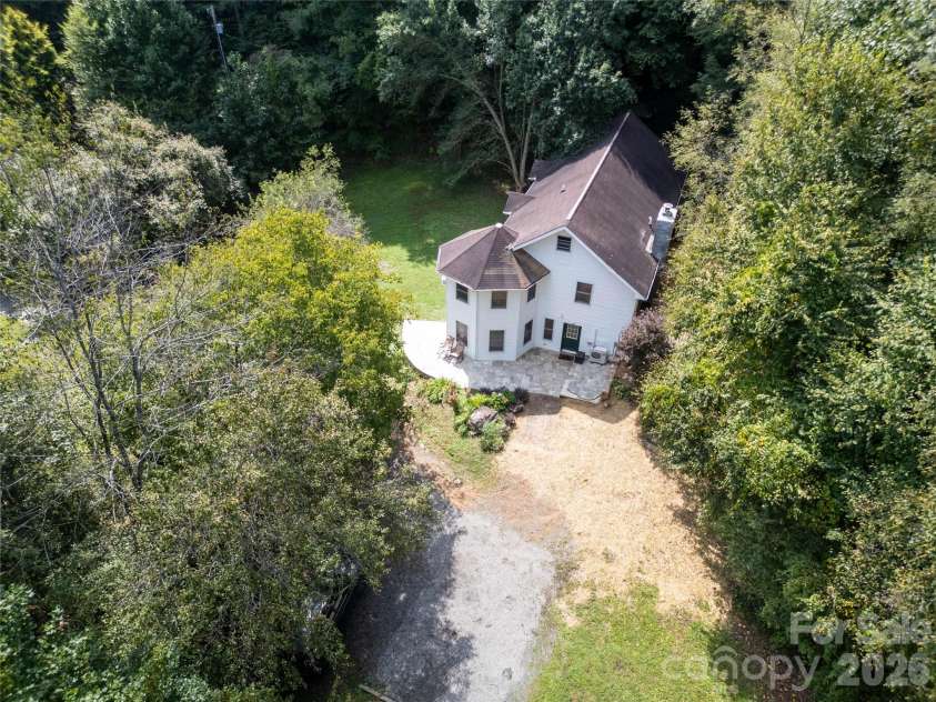 267 Morning Glory Lane, Marshall, NC 28753.  MLS# CAR4424743, YatesRealty ID 51179. 