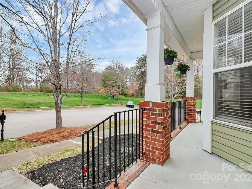18710 Coverdale Court, Cornelius, NC 28031.  MLS# CAR4235258, YatesRealty ID 5118. Quiet Cul-De-Sac in the Oakhurst Community!