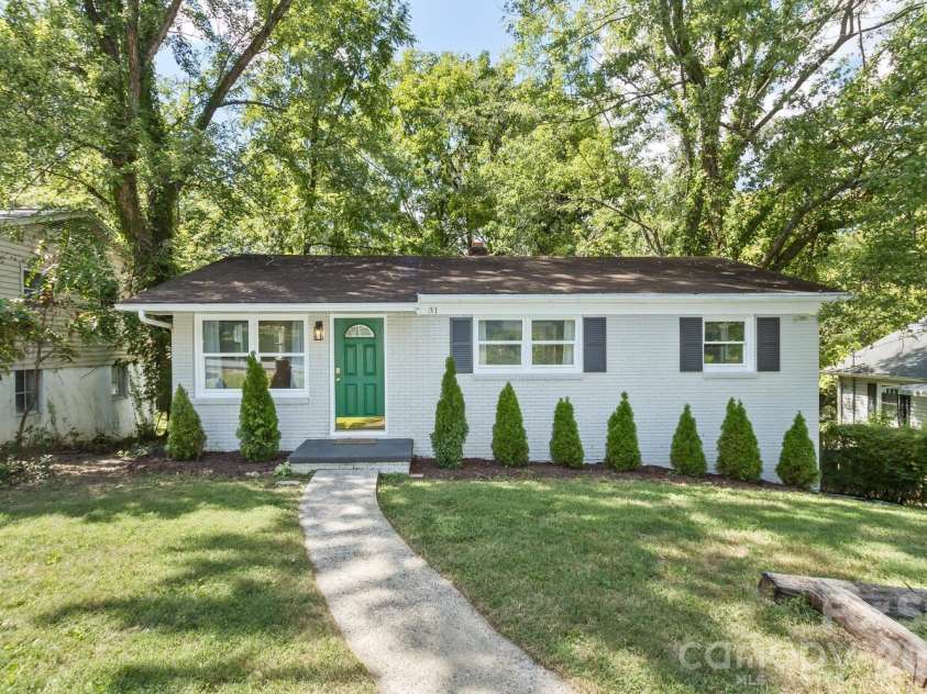 31 Wilmington Road, Asheville, NC 28803.  MLS# CAR4424630, YatesRealty ID 51182. 
