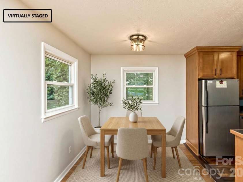 31 Wilmington Road, Asheville, NC 28803.  MLS# CAR4424630, YatesRealty ID 51182. 