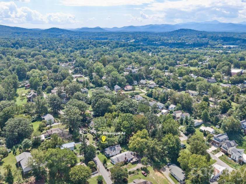 31 Wilmington Road, Asheville, NC 28803.  MLS# CAR4424630, YatesRealty ID 51182. 