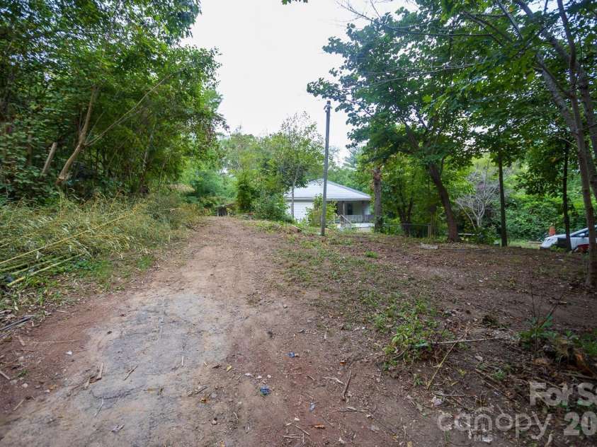 55 Blalock Avenue, Asheville, NC 28803.  MLS# CAR4424998, YatesRealty ID 51183. 