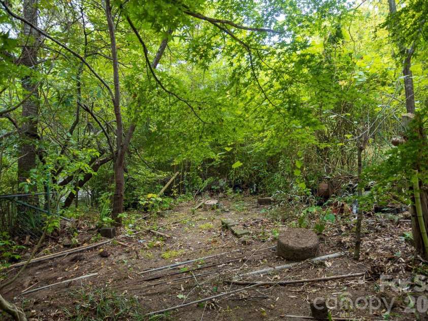 55 Blalock Avenue, Asheville, NC 28803.  MLS# CAR4424998, YatesRealty ID 51183. 