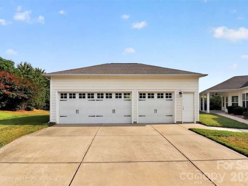 10605 Coronet Court, Harrisburg, NC 28075.  MLS# CAR4425438, YatesRealty ID 51184. 