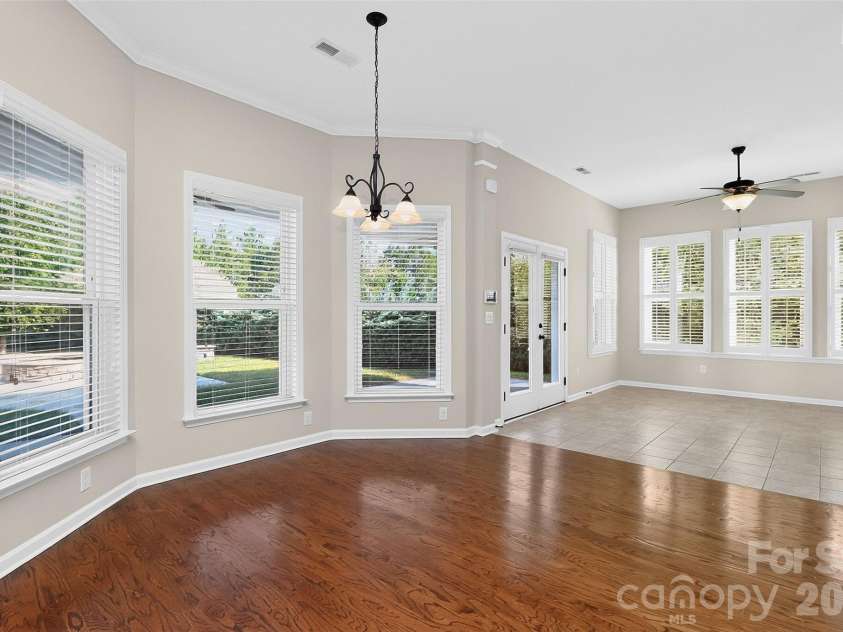10605 Coronet Court, Harrisburg, NC 28075.  MLS# CAR4425438, YatesRealty ID 51184. Dining Area off Kitchen