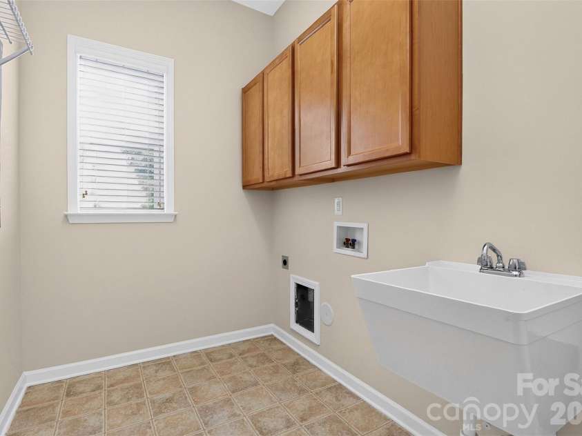 10605 Coronet Court, Harrisburg, NC 28075.  MLS# CAR4425438, YatesRealty ID 51184. Utility/Laundry Room