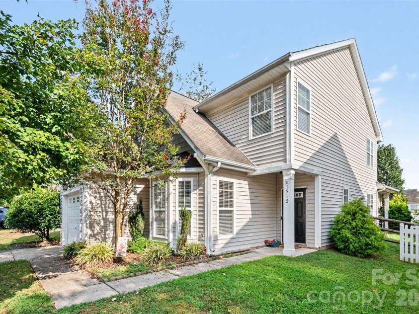 1512 Bitter Creek Drive, Charlotte, NC 28214.  MLS# CAR4424545, YatesRealty ID 51185. 