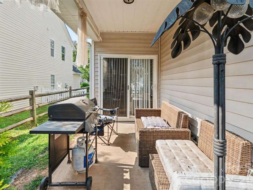 1512 Bitter Creek Drive, Charlotte, NC 28214.  MLS# CAR4424545, YatesRealty ID 51185. 