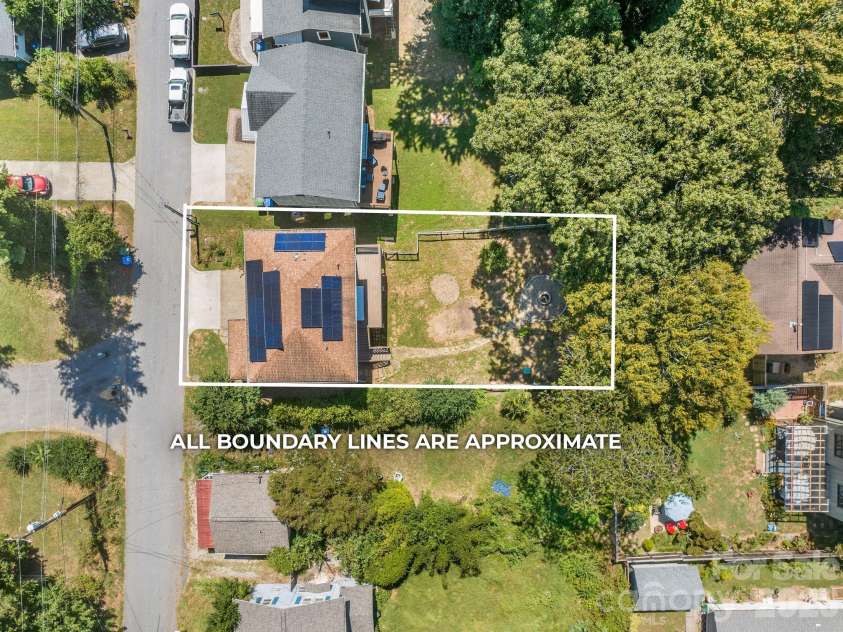 27 Hubbard Avenue, Asheville, NC 28806.  MLS# CAR4416659, YatesRealty ID 51187. 