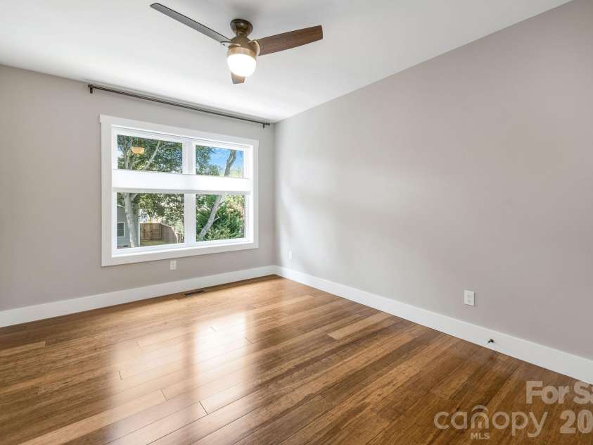 27 Hubbard Avenue, Asheville, NC 28806.  MLS# CAR4416659, YatesRealty ID 51187. Bedroom #2/ second level