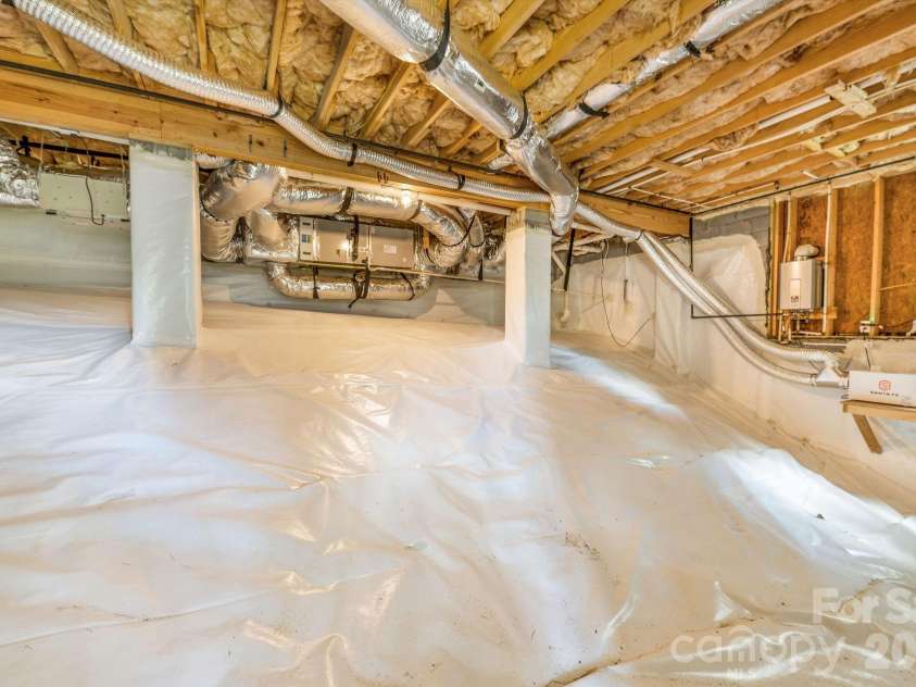 27 Hubbard Avenue, Asheville, NC 28806.  MLS# CAR4416659, YatesRealty ID 51187. Encapsulated crawlspace with dehumidifier