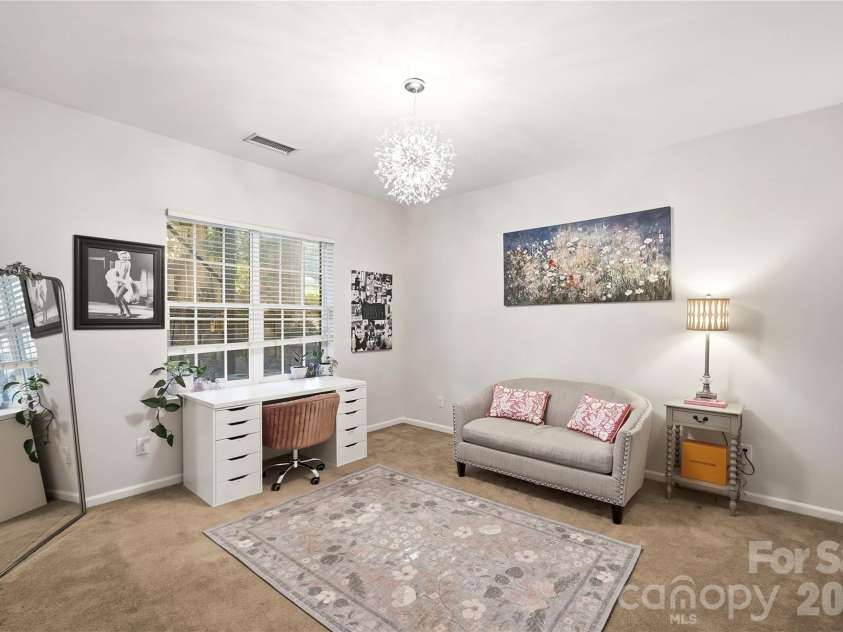 5325 Dockery Drive, Charlotte, NC 28209.  MLS# CAR4424752, YatesRealty ID 51188. 
