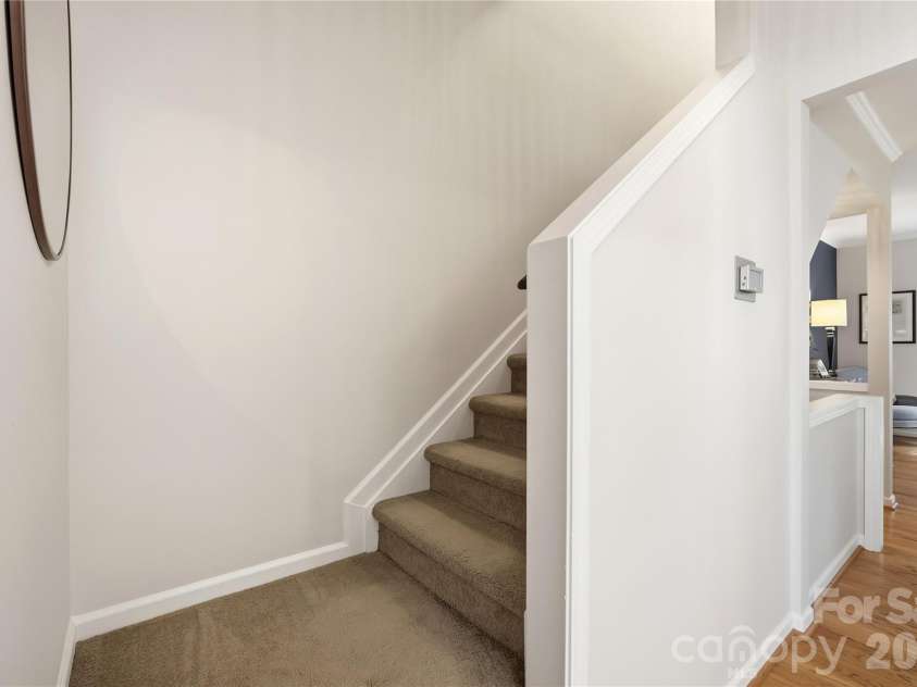5325 Dockery Drive, Charlotte, NC 28209.  MLS# CAR4424752, YatesRealty ID 51188. 