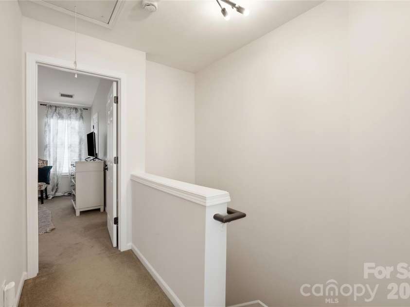 5325 Dockery Drive, Charlotte, NC 28209.  MLS# CAR4424752, YatesRealty ID 51188. 