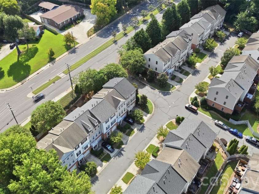 5325 Dockery Drive, Charlotte, NC 28209.  MLS# CAR4424752, YatesRealty ID 51188. 